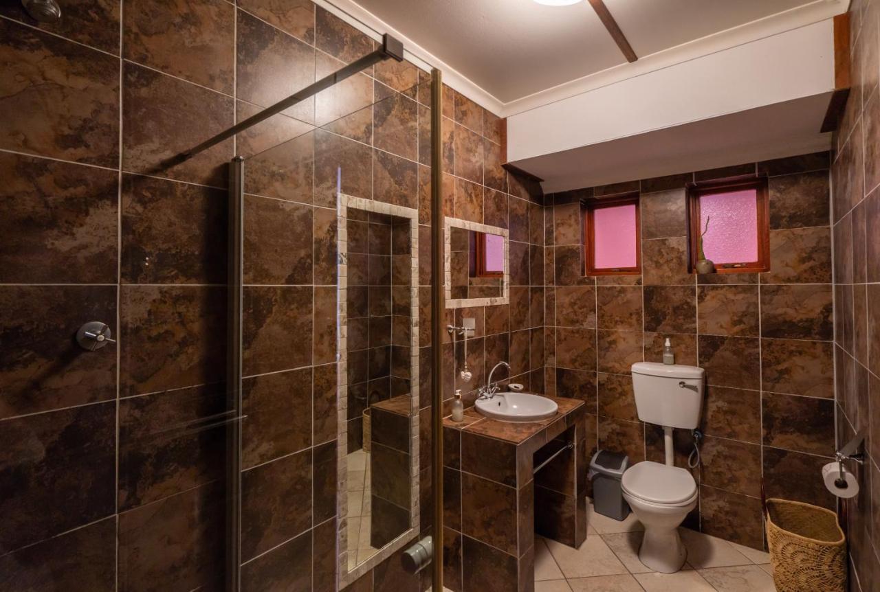 Island Cottage Guesthouse Людеріц Екстер'єр фото
